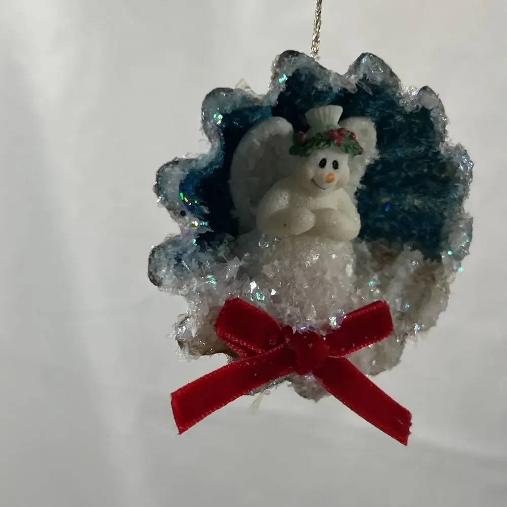 Vintage Round Tart Tin Snowman Snow Diorama Mid Century Glitter Ornament